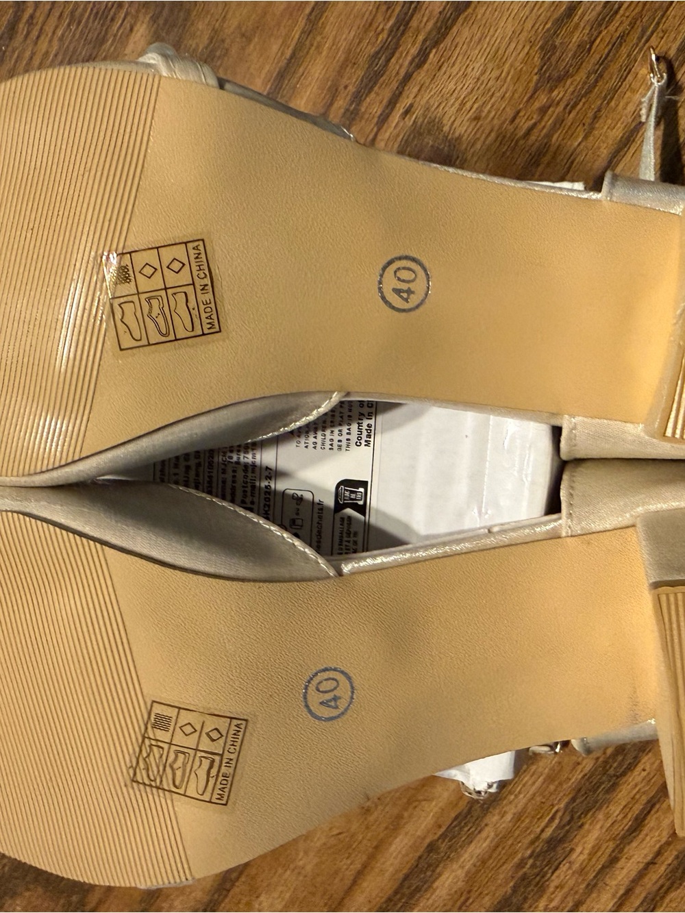 NWOT Fashion Brand Company Pearl-Embellished Satin Block Heel Pumps in Champagne - Picture 4 of 5